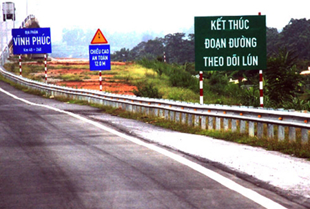 Trên tuyến cao tốc Nội Bài - Lào Cai có nhiều đoạn phải theo dõi lún
